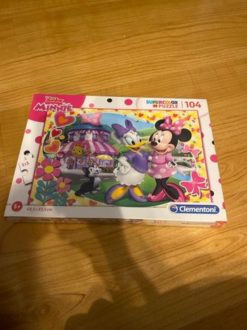 Puzzle Minnie neuf