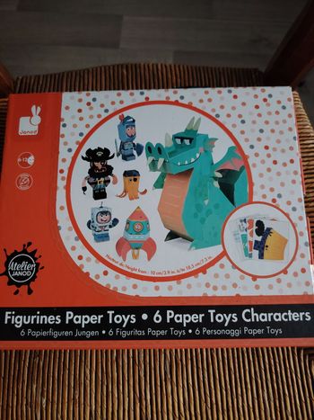 6 figurine papers toys