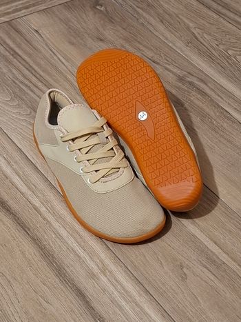 Basket homme léger sport beige