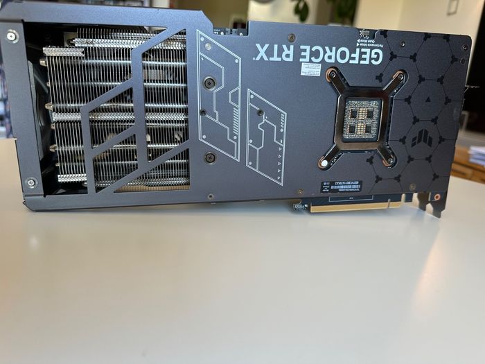 Asus tuf gaming GeForce RTX 4090 - photo numéro 5