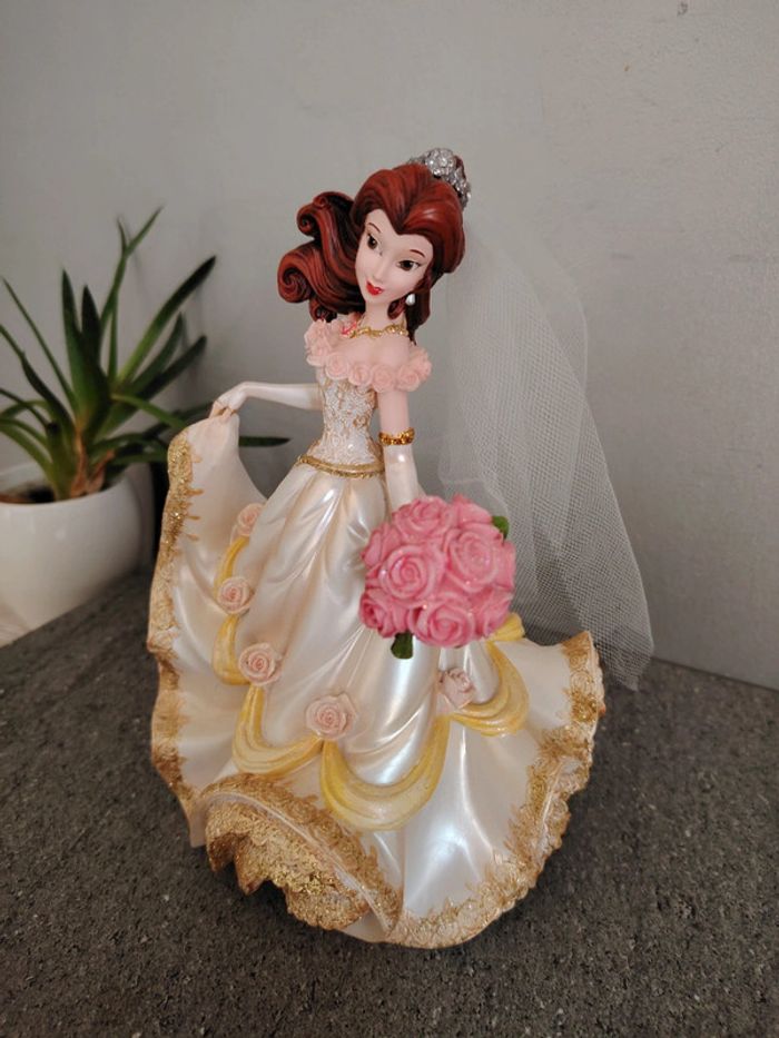Figurine Disney showcase belle mariée haute couture - photo numéro 2