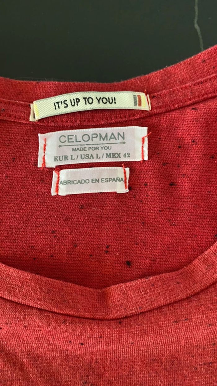T shirt rouge - photo numéro 2