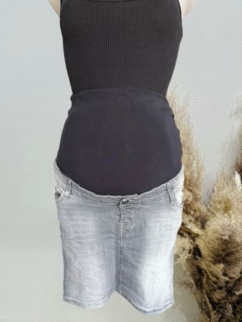 Jolie jupe de grossesse en jeans grise T40/L maternité