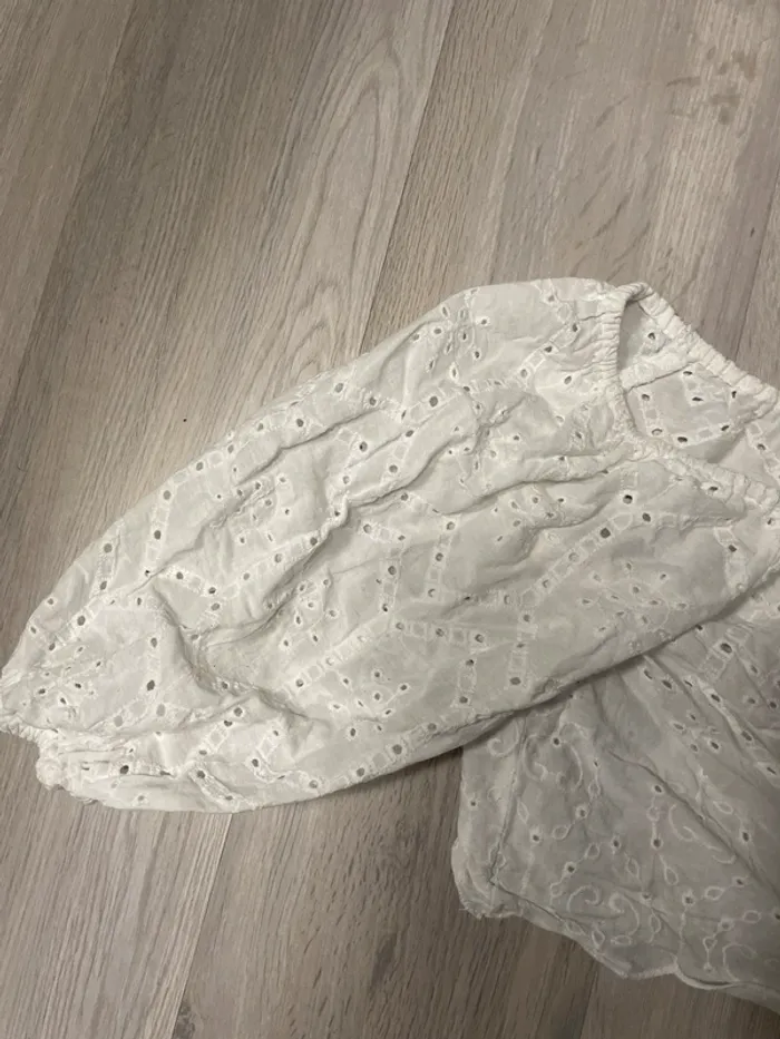Haut blanc stradivarius - photo numéro 4