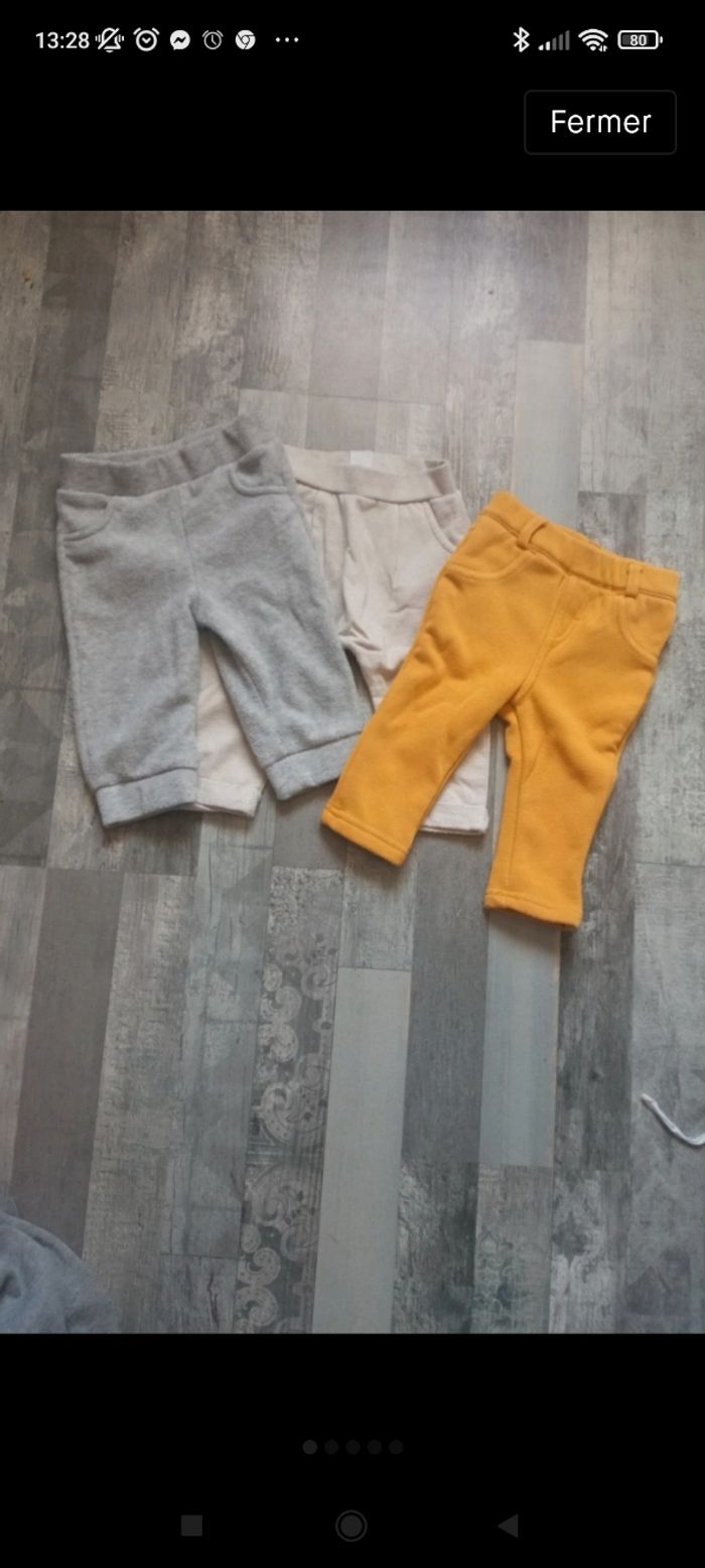 Lot pantalon type jogging