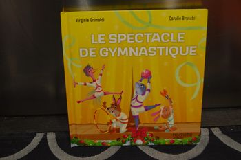 Livre Mac do Le spectacle de gymnastique Virginie Grimaldi