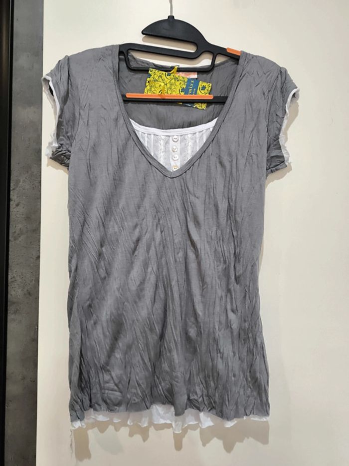 T shirt remixx taille M-L neuf