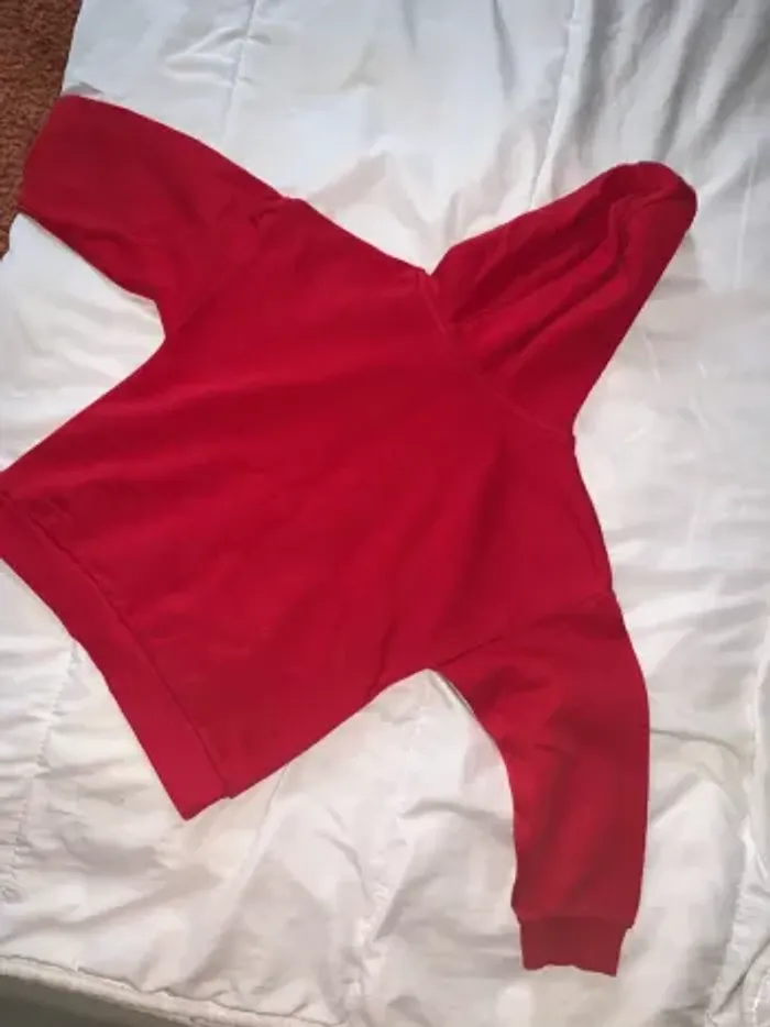 Pull Spiderman rouge - photo numéro 4