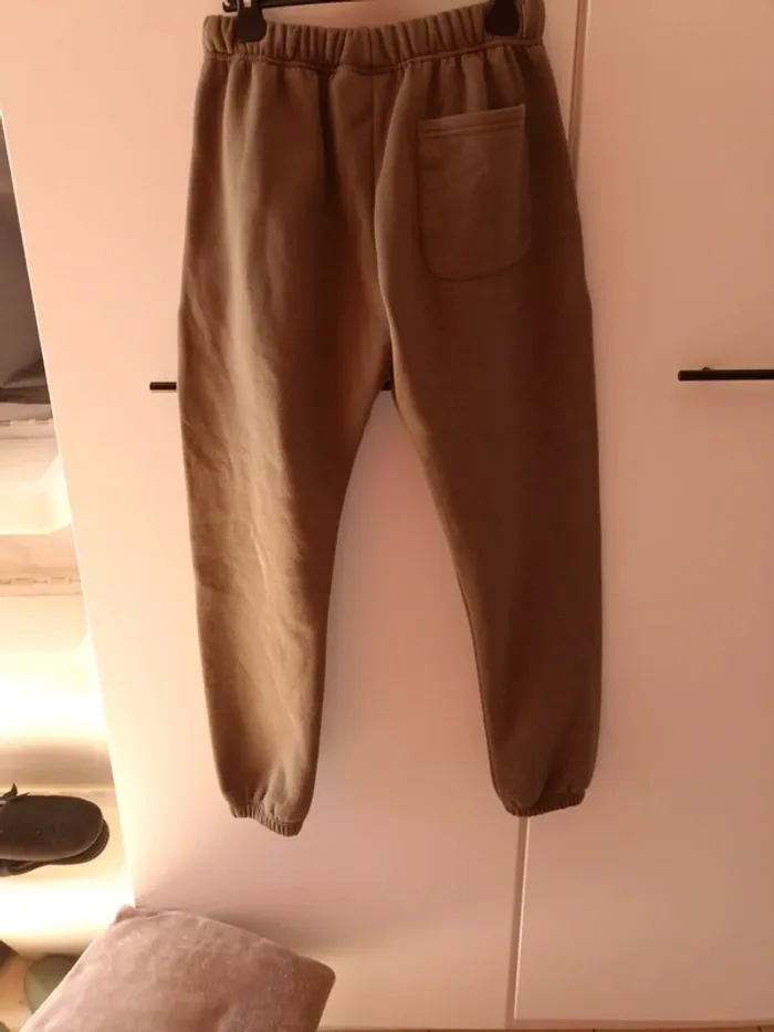 Jogging Essentials - photo numéro 4