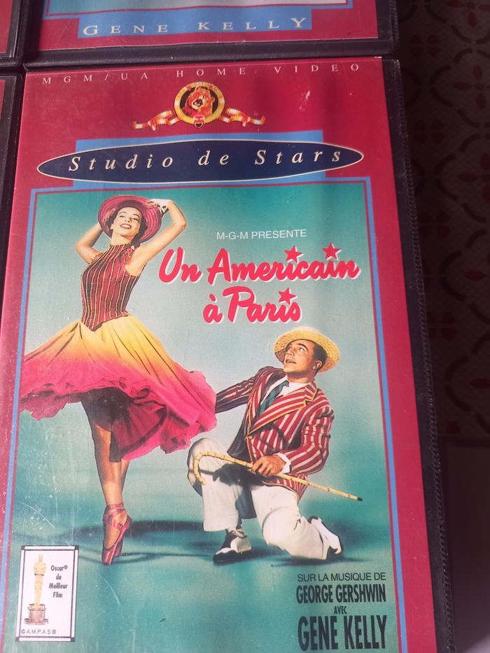 4 VHS Studio de stars - photo numéro 4