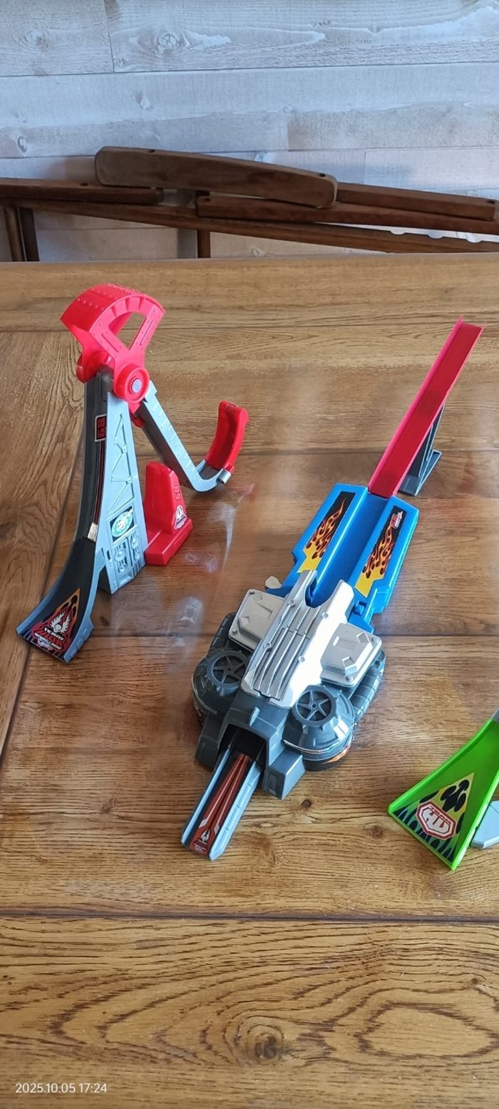 Lot de 2 circuits Hot wheels - photo numéro 8