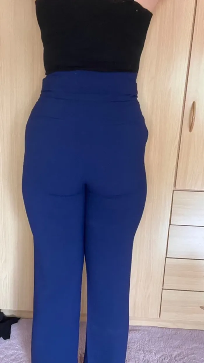 Pantalon bleu - photo numéro 3