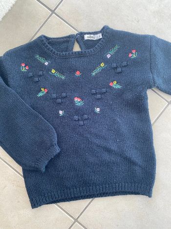 Pull bleu marine fleurs Gemo 3 ans