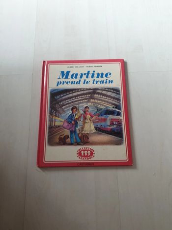Martine  prends le train
