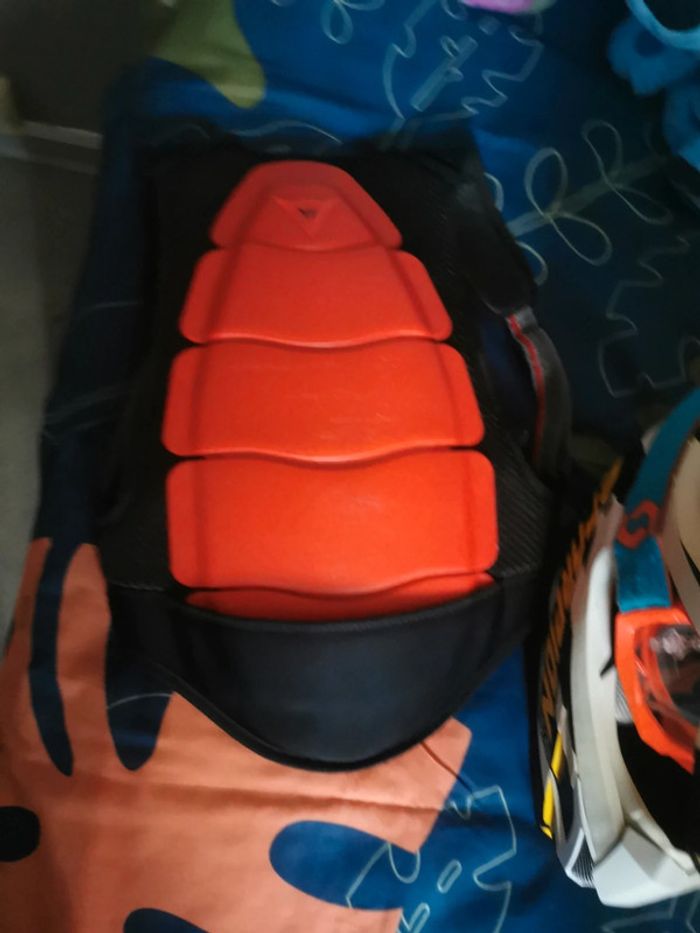 Casque scorpion et lunette + protège dos - photo numéro 3