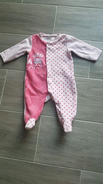 Pyjama rose 62 cm.