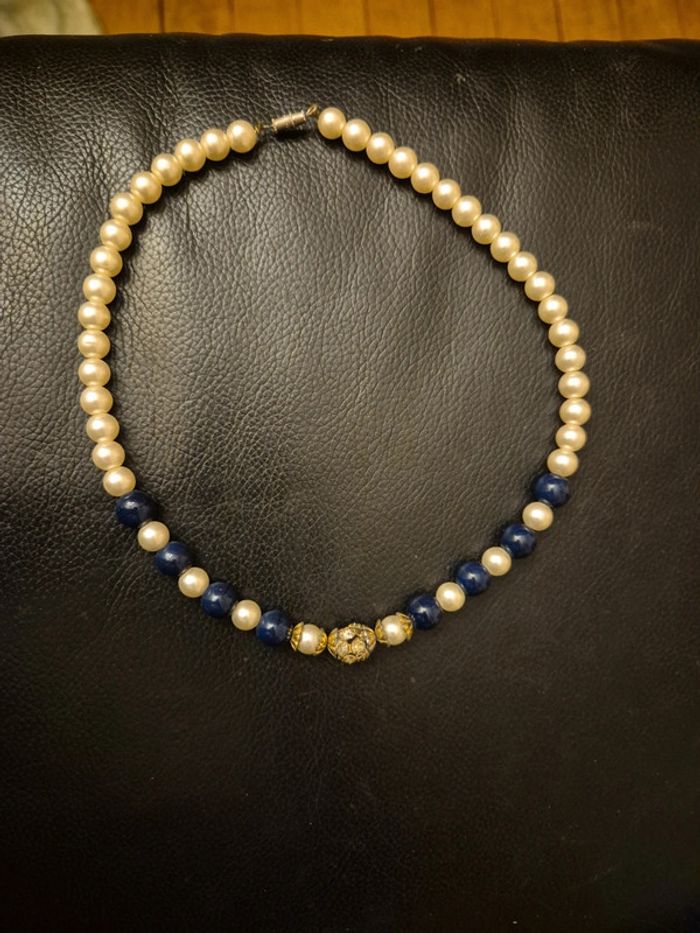 collier ras de cou perle et strass