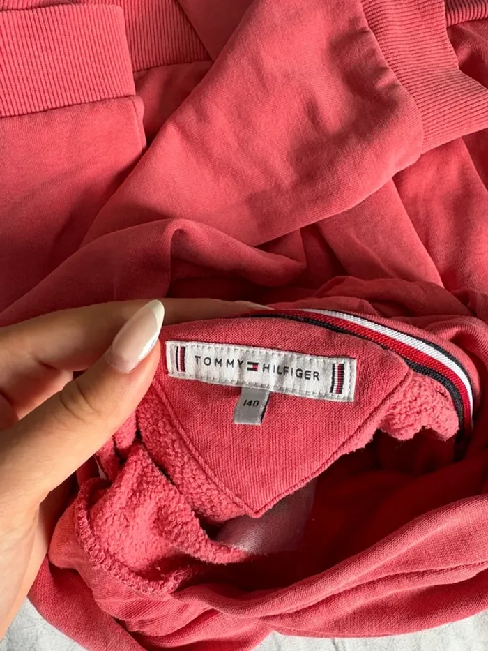 Pull rose Tommy Hilfiger 10 ans - photo numéro 5