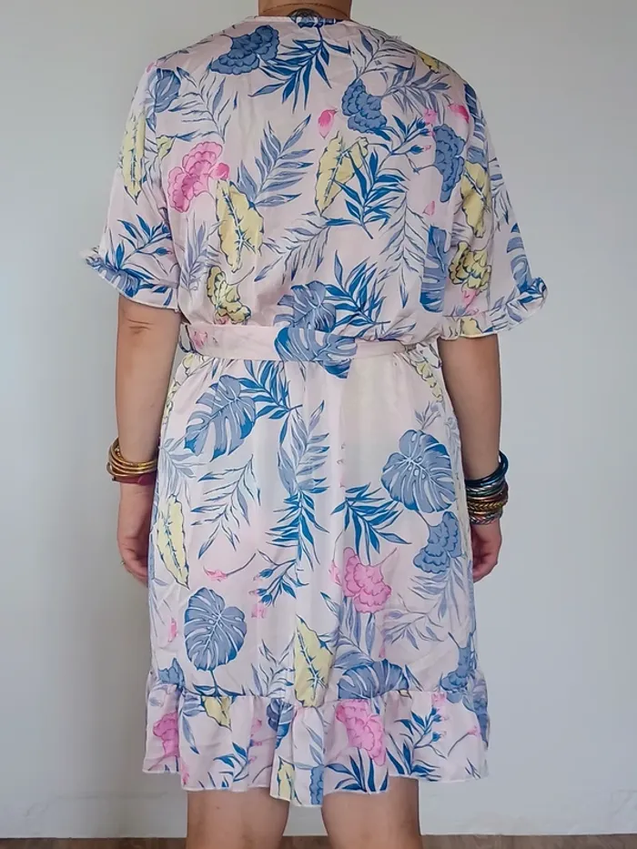 robe fleurie neuve L - photo numéro 2