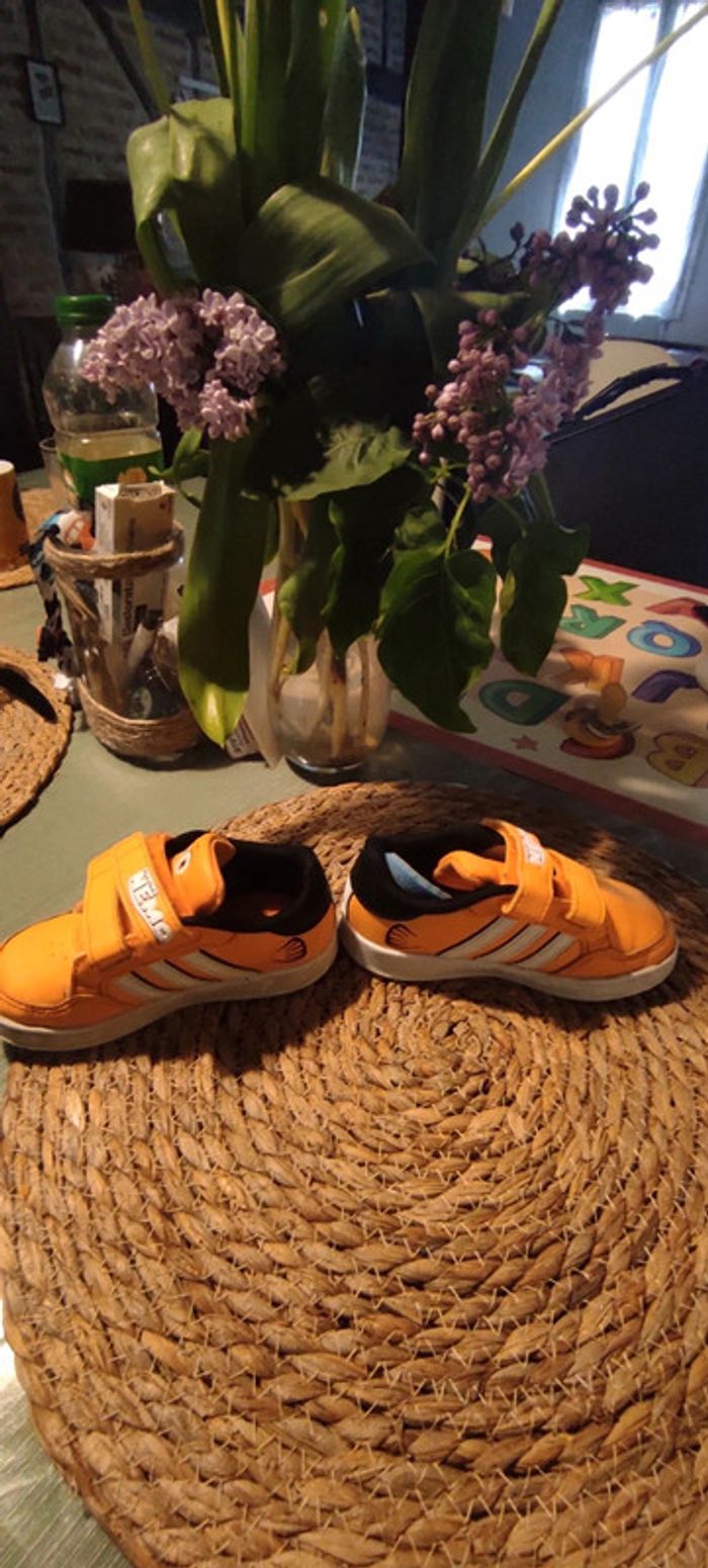 Paire Adidas thème Némo disney - photo numéro 3