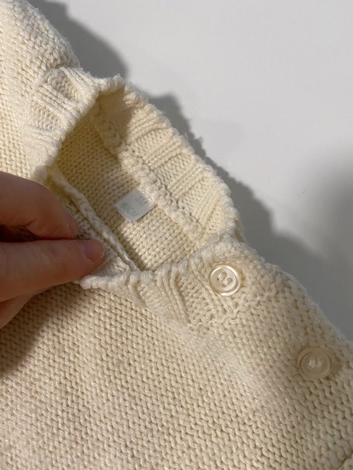 Pull blanc cassé 3 mois - photo numéro 2