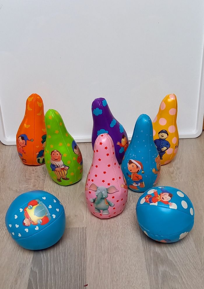 Jeux de quilles, bowling, oui oui en mousse - photo numéro 1