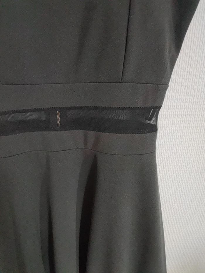 Robe noire - photo numéro 2