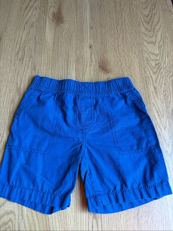 Short garçon taille 104