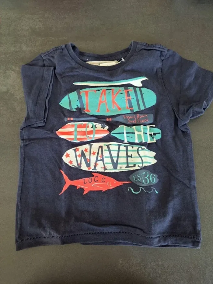 T-shirt bleu 2 ans