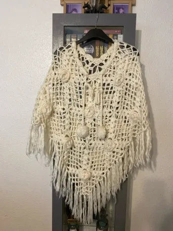 superbe poncho laine écru taille unique