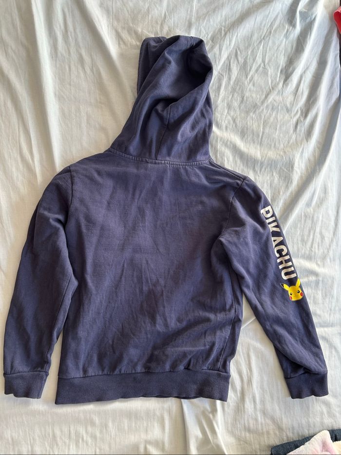 Pull à capuche et poche ventrale Pokémon 11 ans / 12 ans - photo numéro 5