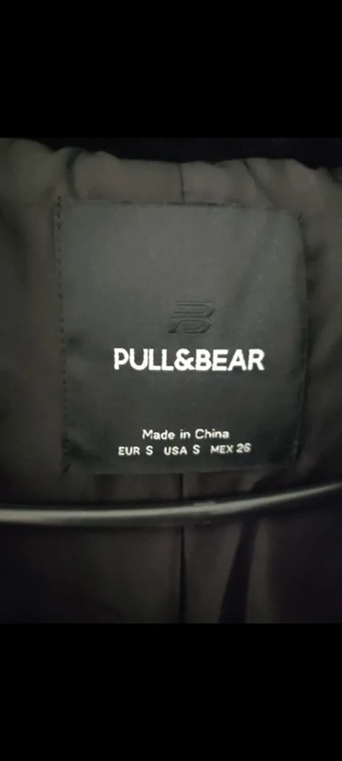 Pull&Bear manteau noir fausse fourrure taille S - photo numéro 4