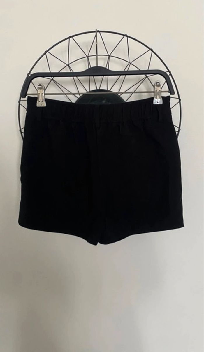 Jupe short - photo numéro 3
