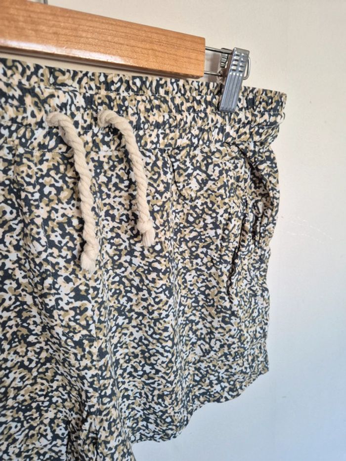 Short Virginie guarisco Galeries Lafayette taille 38 - photo numéro 4