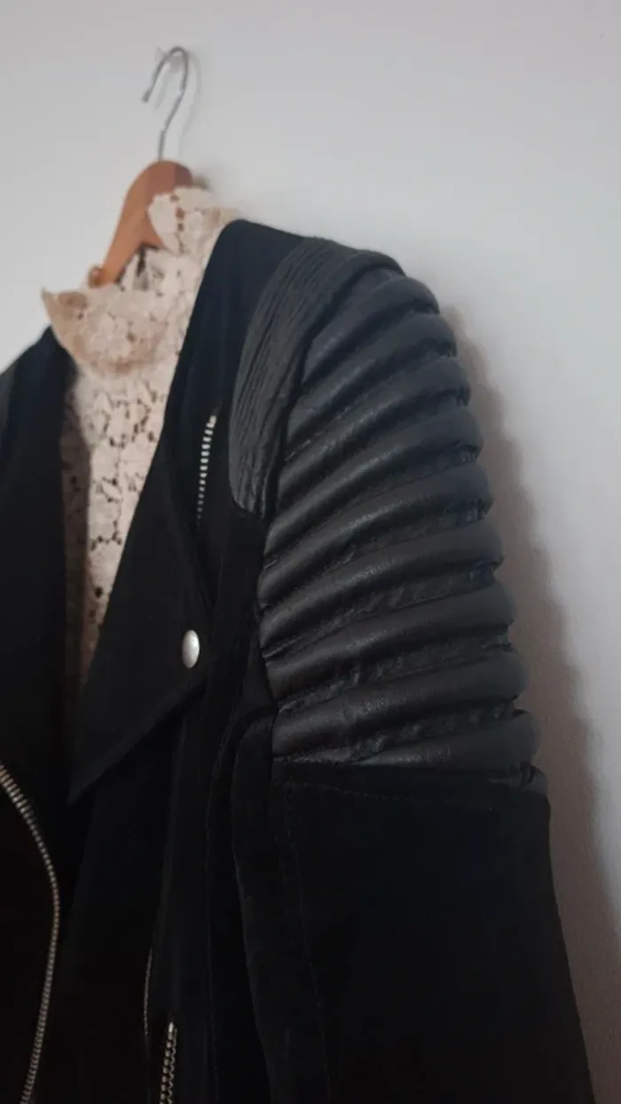 Perfecto en cuir noir style rock motard Mango Taille M Comme neuf Parfait pour la rentrée - photo numéro 4