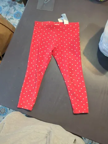 Legging rouge à pois
