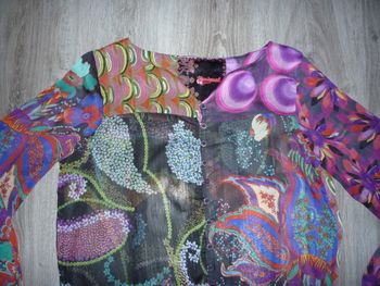 CHEMISIER ML NOIR AVEC MOTIFS MULTICOLORES "DESIGUAL" - TAILLE XL - n°01