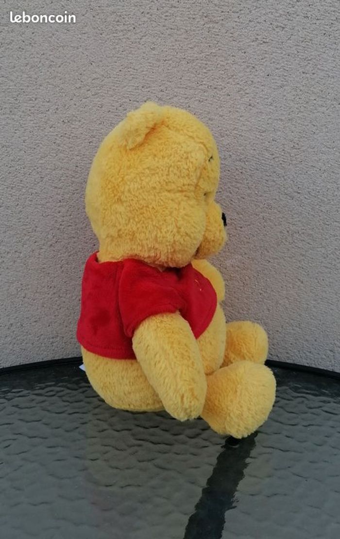 Peluche Disney Winnie. - photo numéro 3