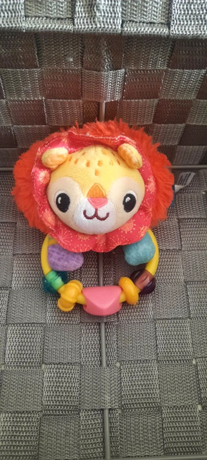 Hochet tête de lion