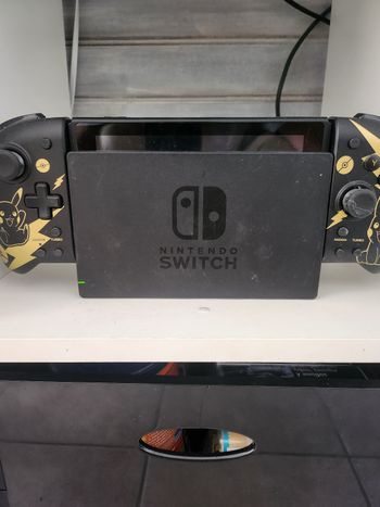 Dock switch