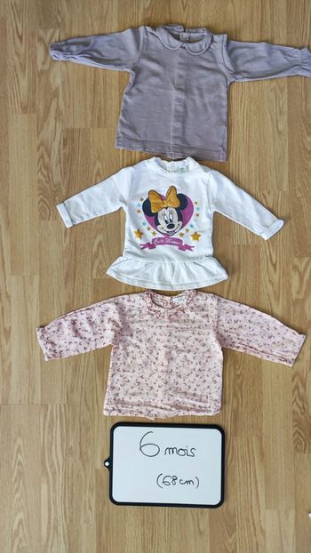 3 t-shirts à manches longues taille 6 mois