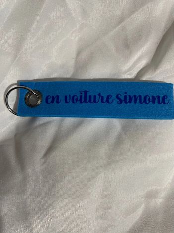 Porte clé feutrine bleu