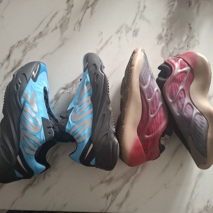 Adidas Yeezy 700 V3 Kyanite & Adidas Yeezy 500 High - photo numéro 5