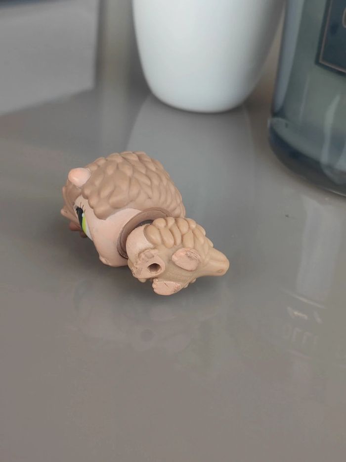 Littlest Pet Shop tan hedgehog #861 - photo numéro 3