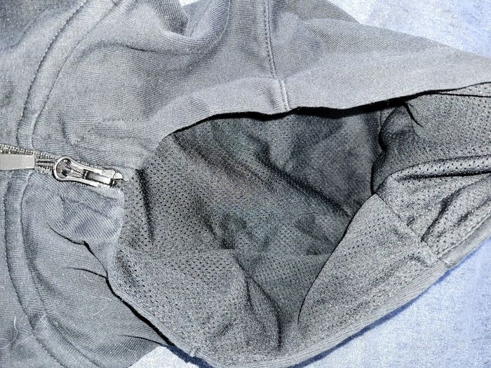 Veste Nike taille 10/12ans très bon état ! - photo numéro 5