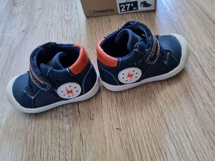 Lot 6 paires chaussures, chaussons pointure 18 - photo numéro 7