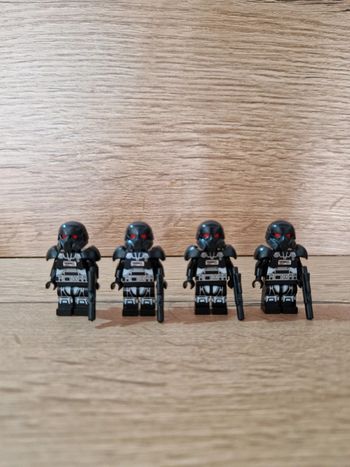 Figurines type lego 4 Dark troopers stormtroopers star wars
