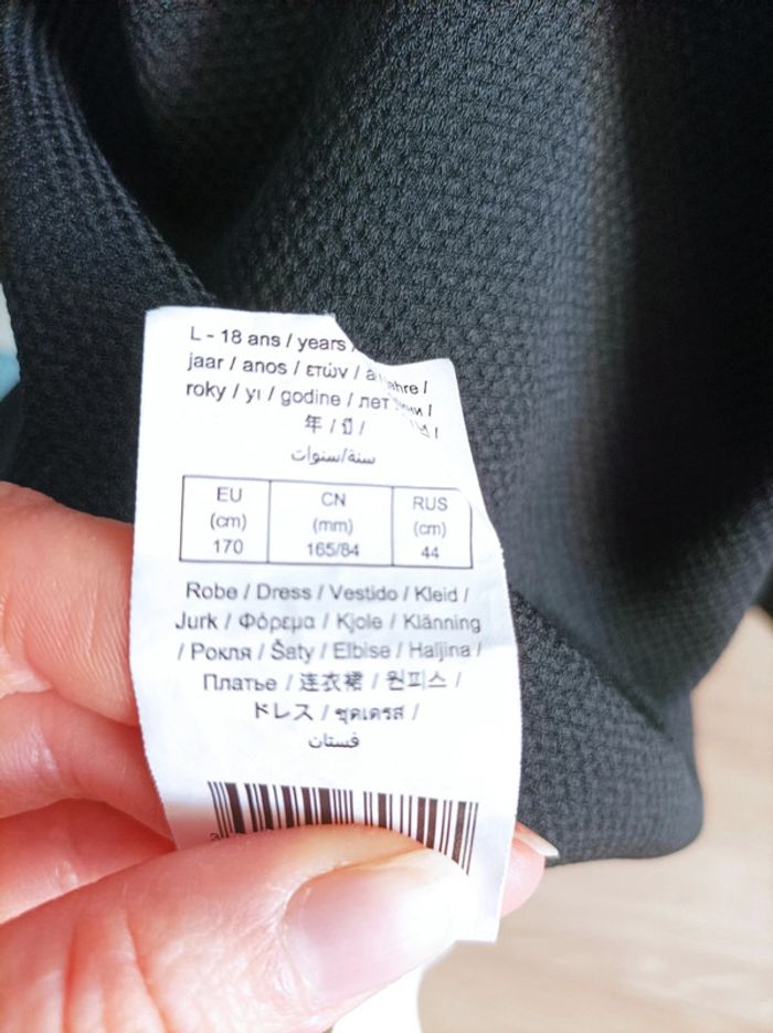 Robe IKKS taille 18 ans - photo numéro 7