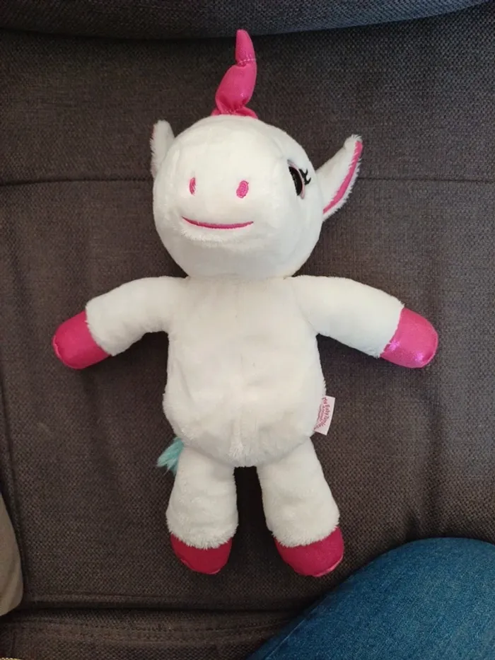 Mon bébé cabriole et ses copains. Lulu la Licorne