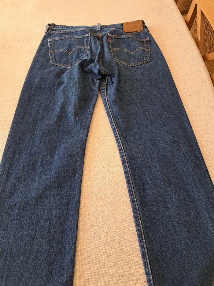 Jean 501 w33  l32 - photo numéro 3